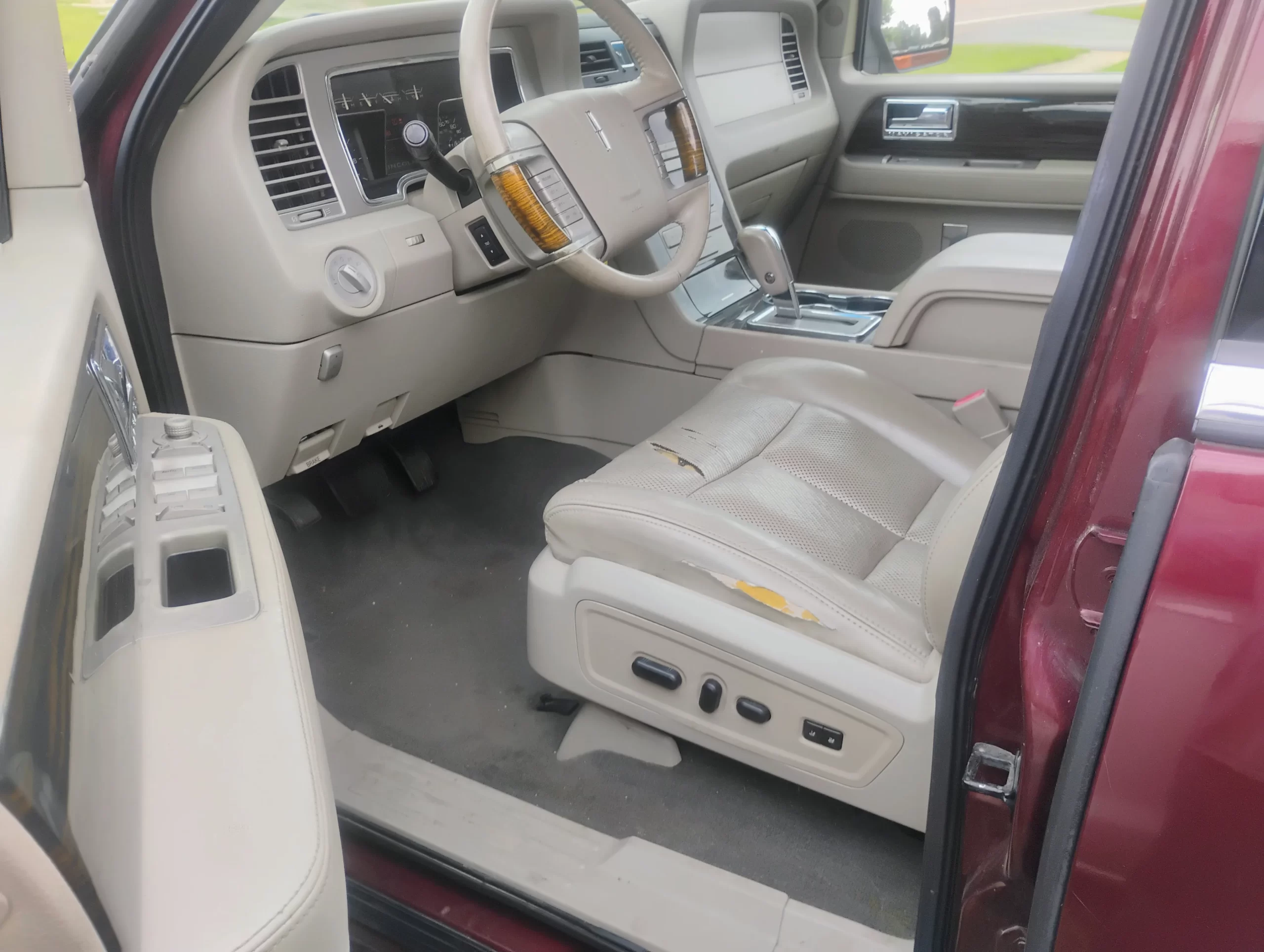 2010 LINCOLN NAVIGATOR